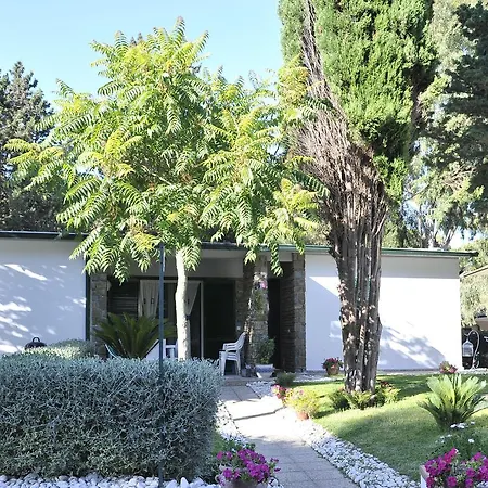 公寓式酒店 La Serra Village & 巴亚多米吉亚