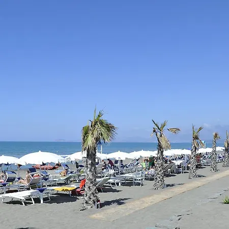 La Serra Village &