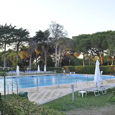 公寓式酒店 La Serra Village &