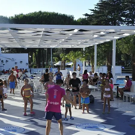 La Serra Village &