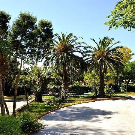 Lägenhetshotell La Serra Village & 4*