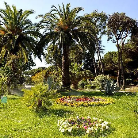 La Serra Village & 4* Baia Domizia